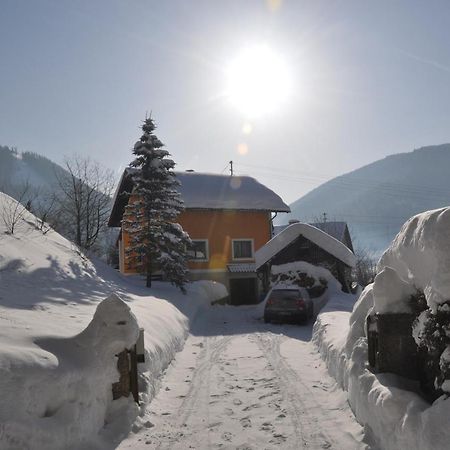 Privatzimmer Bendl Steinhaus am Semmering Bagian luar foto