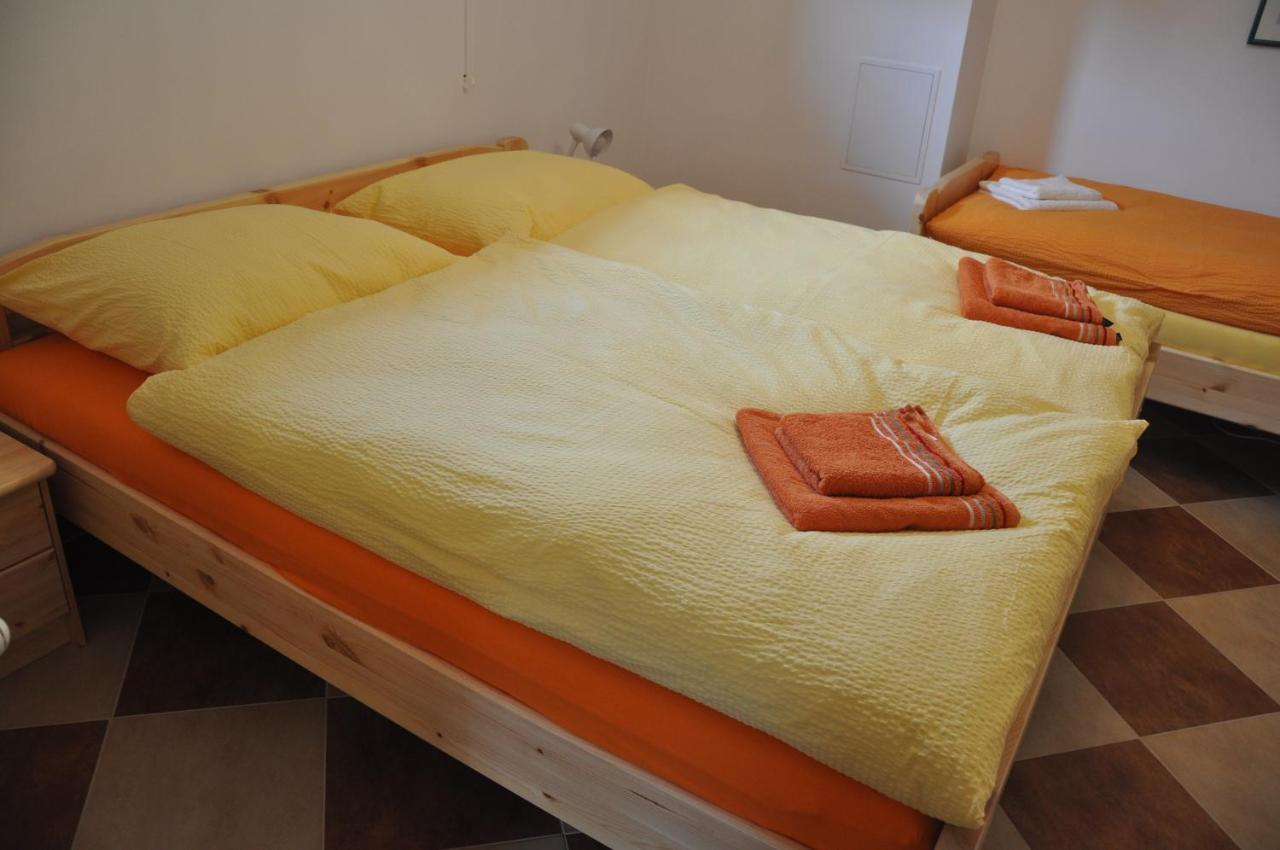 Privatzimmer Bendl Steinhaus am Semmering Bagian luar foto